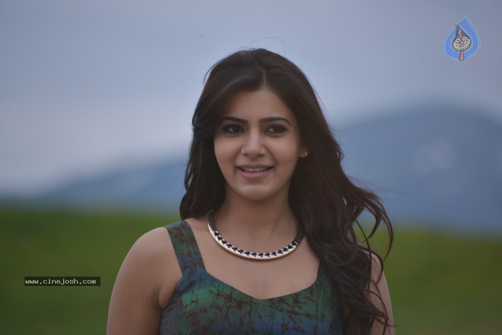 Samantha Stills - 17 / 18 photos