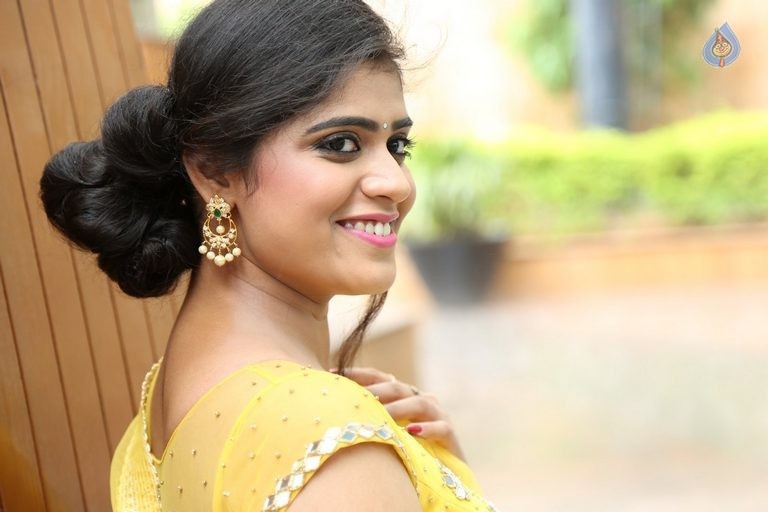 Samatha Latest Photos - 9 / 34 photos