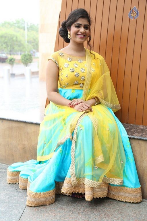 Samatha Latest Photos - 16 / 34 photos