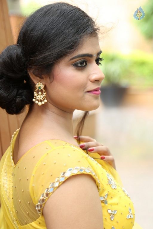 Samatha Latest Photos - 34 / 34 photos