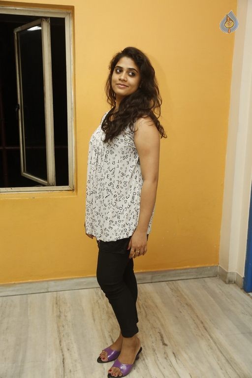 Samatha New Photos - 7 / 33 photos