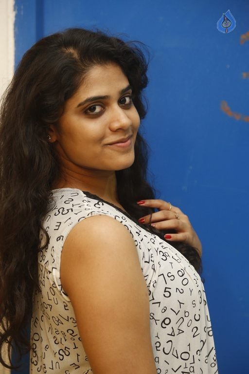 Samatha New Photos - 8 / 33 photos