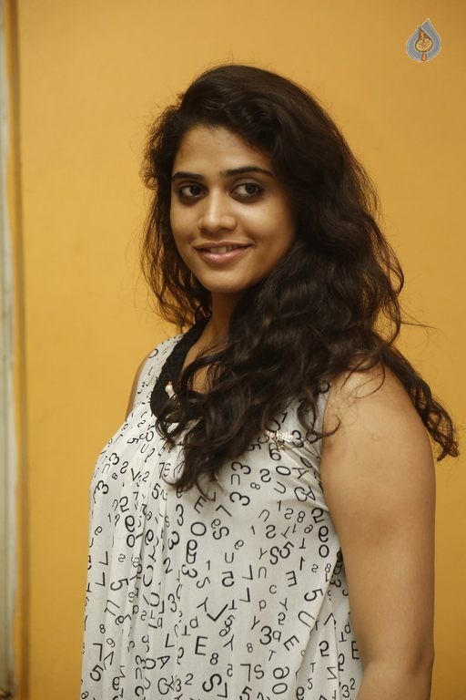 Samatha New Photos - 18 / 33 photos