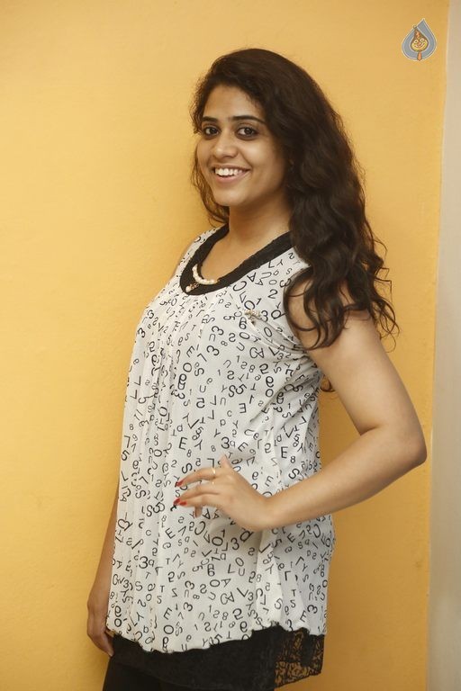 Samatha New Photos - 28 / 33 photos