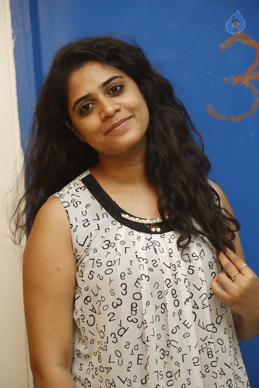 Samatha New Photos - 32 / 33 photos