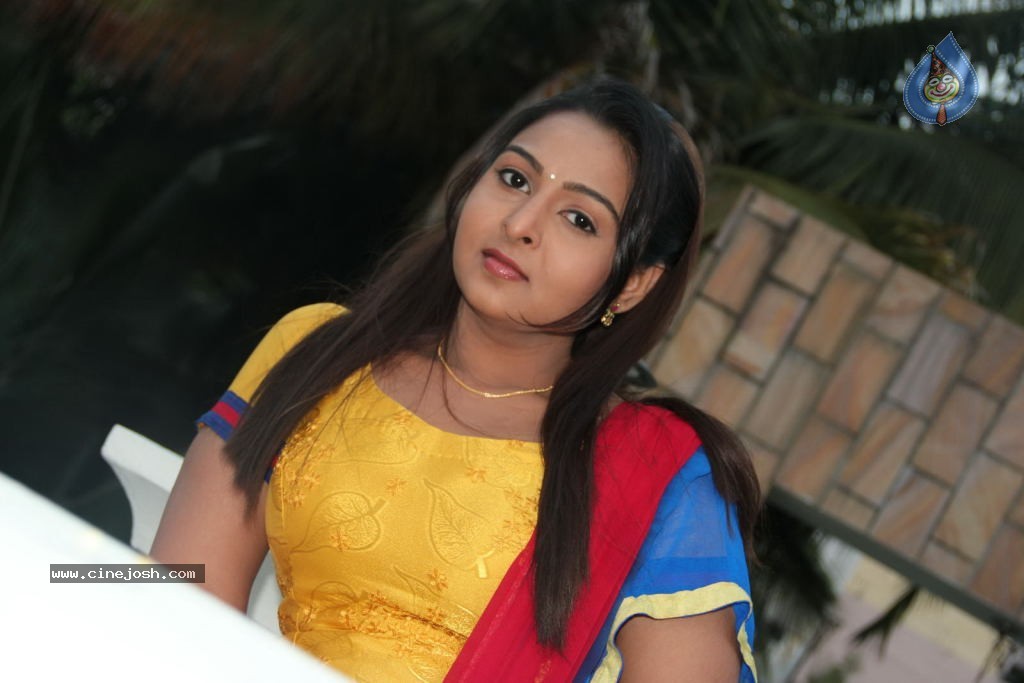 Samvritha Sunil Stills - 87 / 89 photos