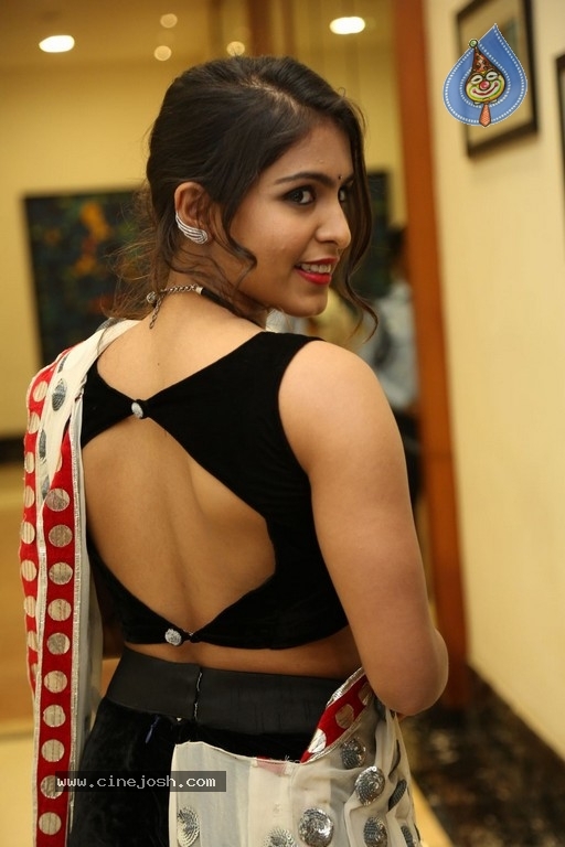 Samyuktha Gallery - 13 / 20 photos