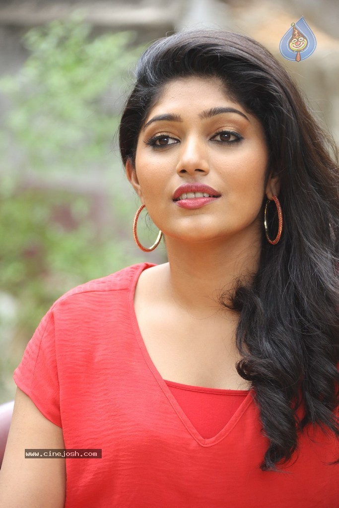 Samyuktha New Photos - 44 / 98 photos