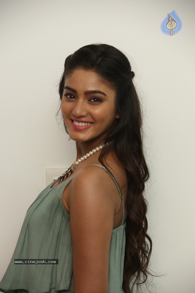 Sana Makbul Stills - 57 / 114 photos