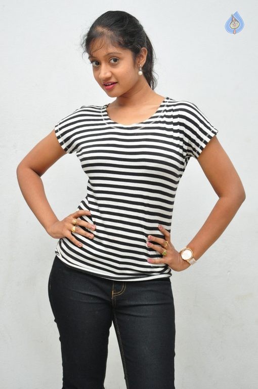 Sandeepthi Latest Pics - 24 / 39 photos