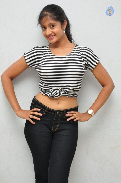 Sandeepthi Latest Pics - 25 / 39 photos