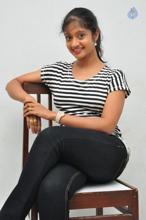 Sandeepthi Latest Pics - 36 / 39 photos