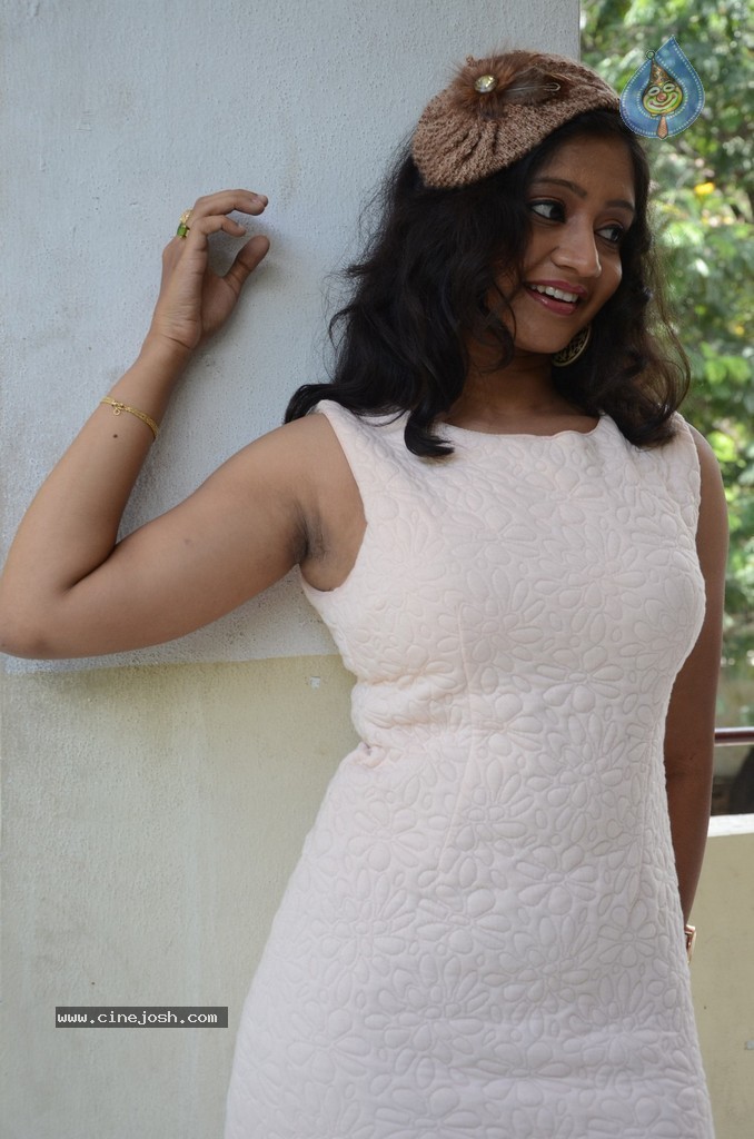 Sandeepthi Latest Stills - 25 / 66 photos