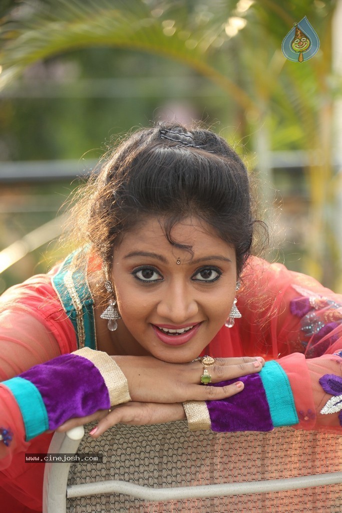 Sandeepthi New Pics - 86 / 95 photos