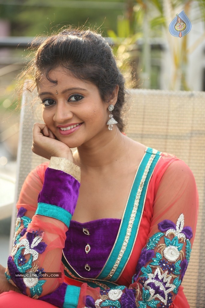 Sandeepthi New Pics - 87 / 95 photos