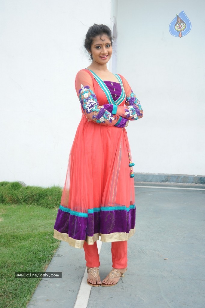 Sandeepthi New Pics - 90 / 95 photos