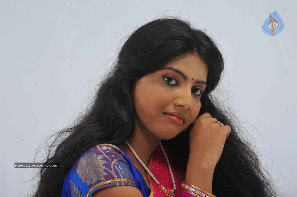 Saniya Stills - 61 / 79 photos