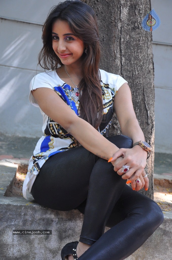 Sanjana Latest Pics - 2 / 93 photos