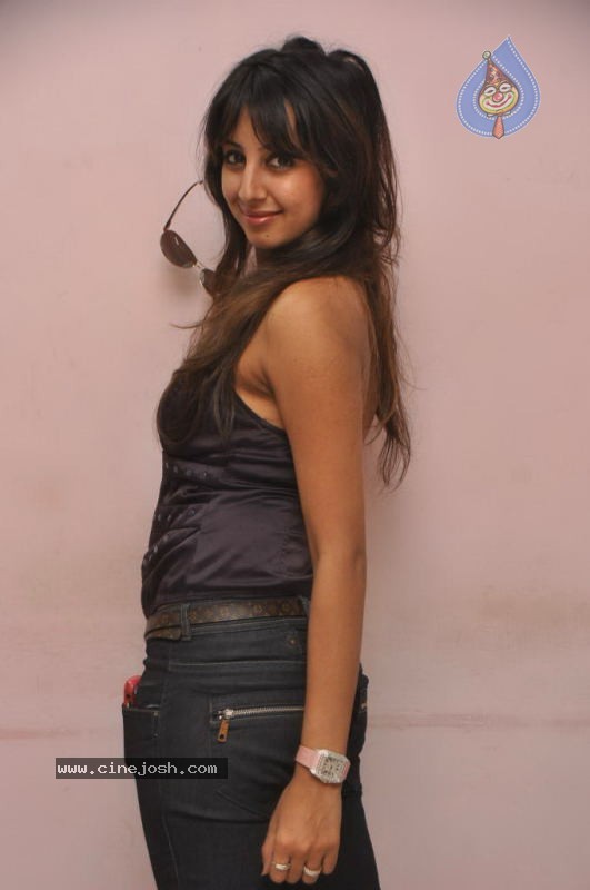 Sanjana Photos - 6 / 55 photos