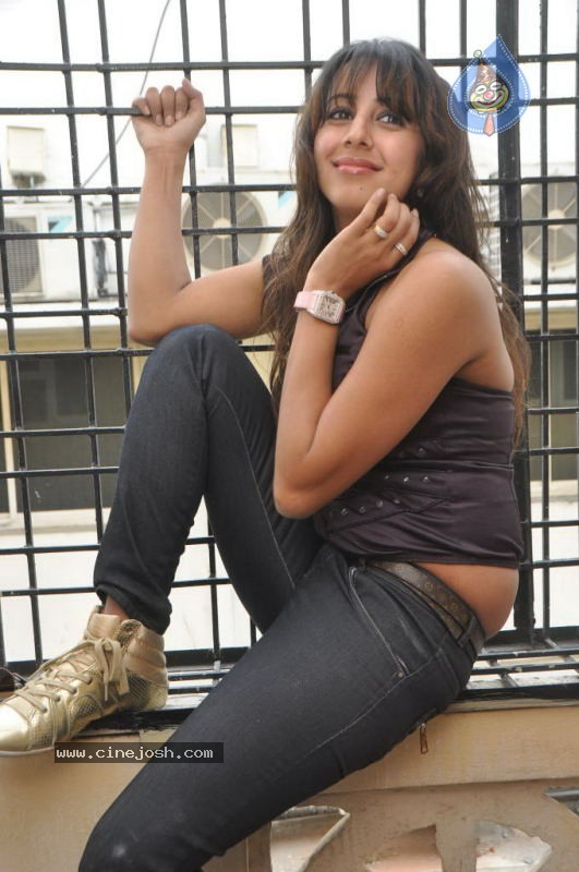 Sanjana Photos - 15 / 55 photos