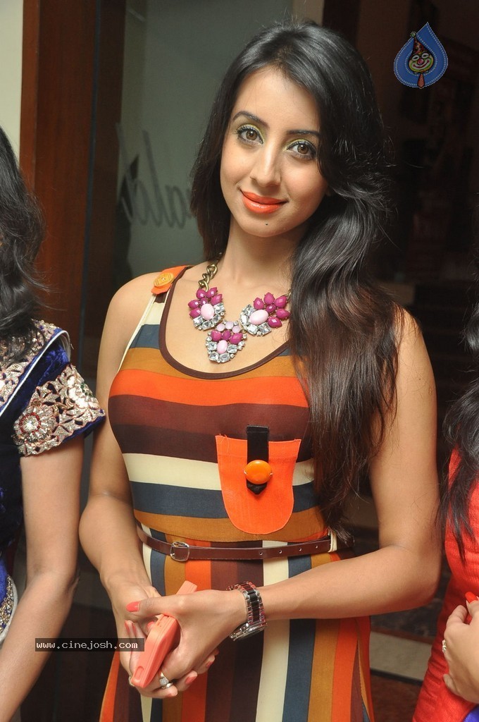 Sanjjanaa Latest Stills - 13 / 71 photos