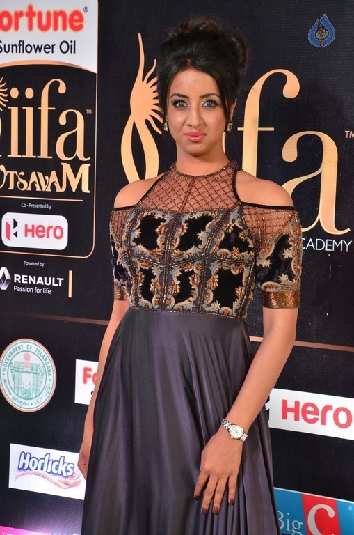 Sanjjanaa Latest Stills - 8 / 42 photos