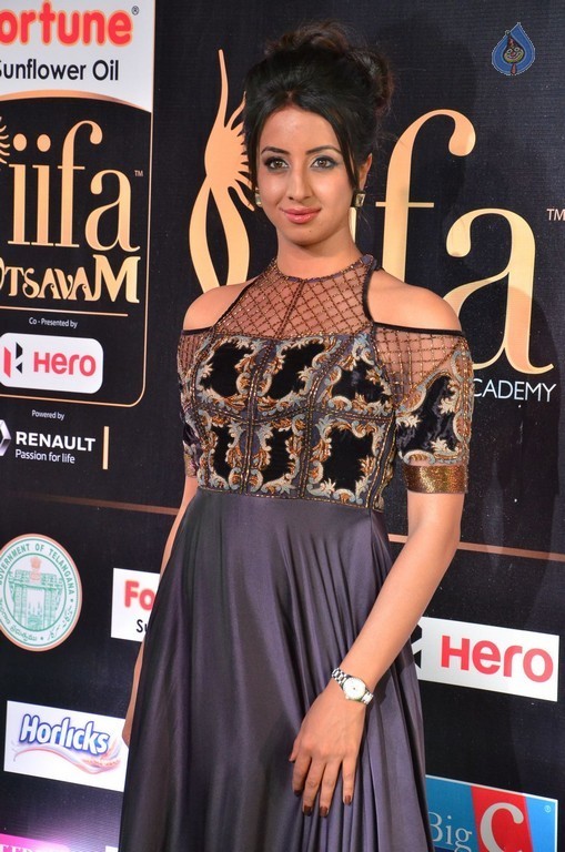 Sanjjanaa Latest Stills - 34 / 42 photos