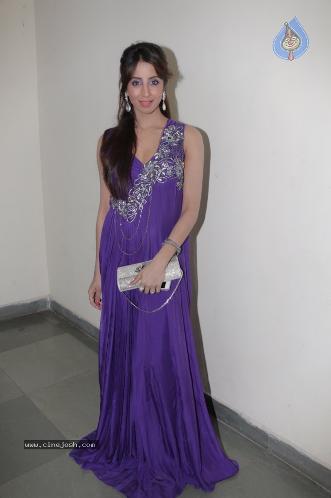 Sanjjanaa Photos - 23 / 31 photos