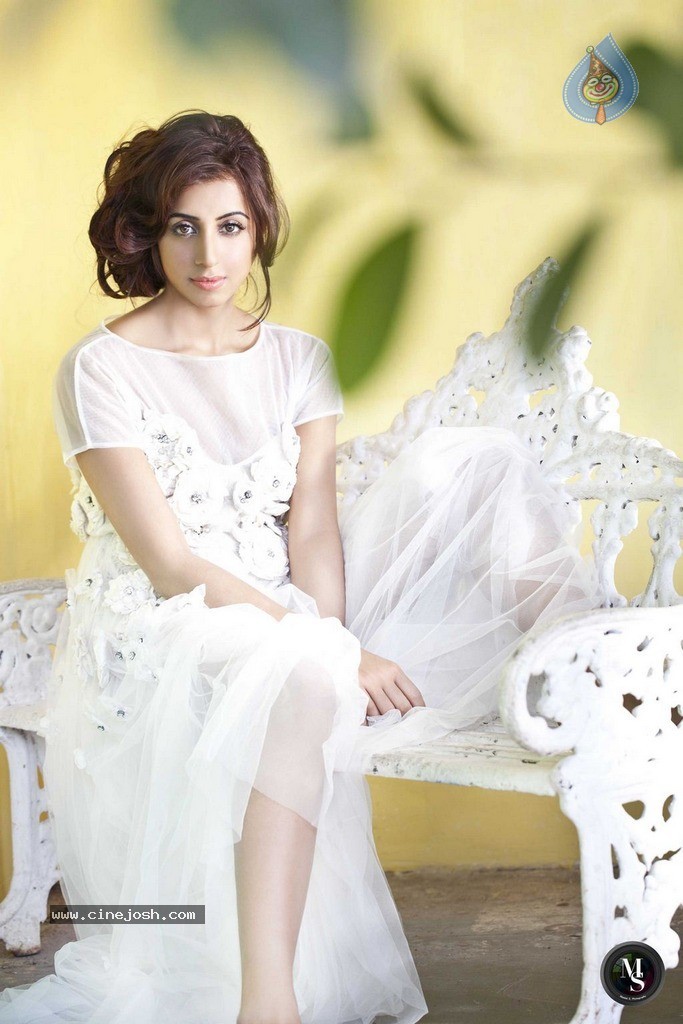 Sanjjanaa Photos - 32 / 35 photos