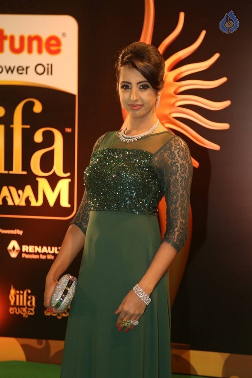 Sanjjanaa Pics - 5 / 29 photos