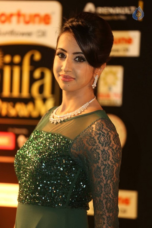 Sanjjanaa Pics - 20 / 29 photos