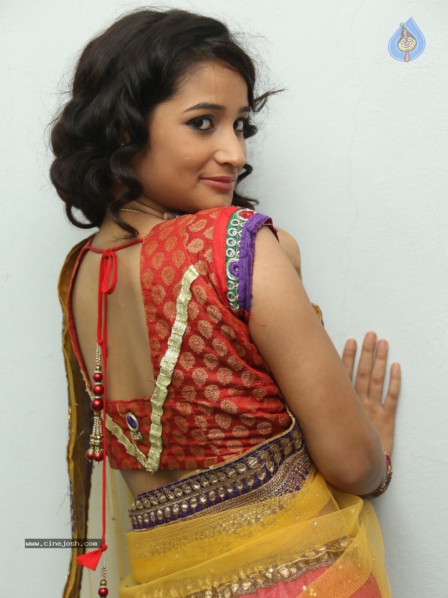 Santosh Sharma Stills - 79 / 92 photos