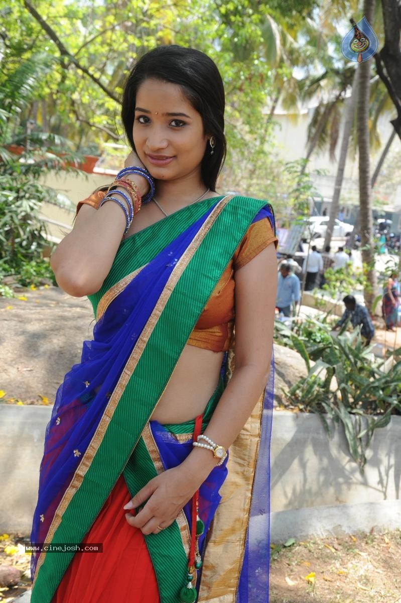 Santoshini Stills - 34 / 41 photos