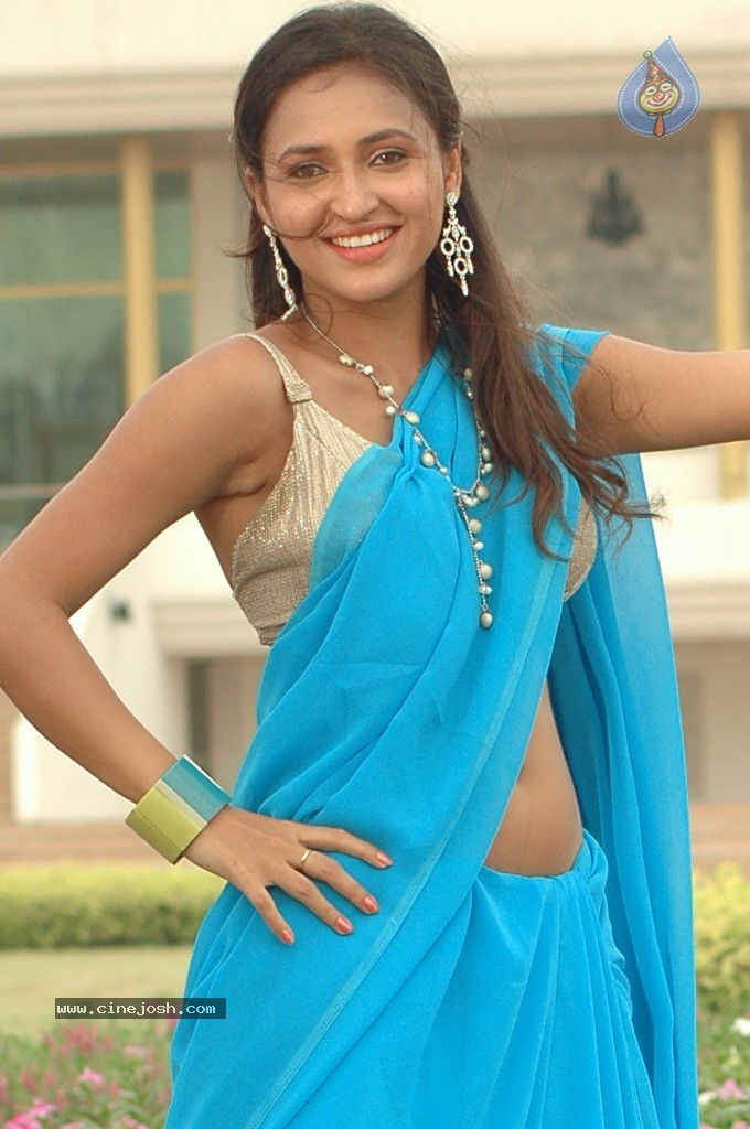 Sarayu New Stills - 13 / 67 photos