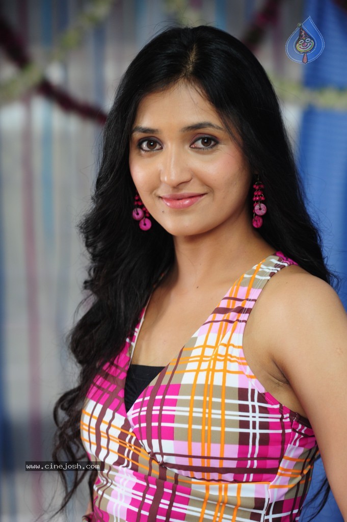 Sarayu Photos - 30 / 50 photos