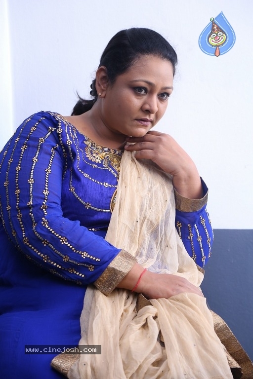 Shakeela Photos - 8 / 17 photos