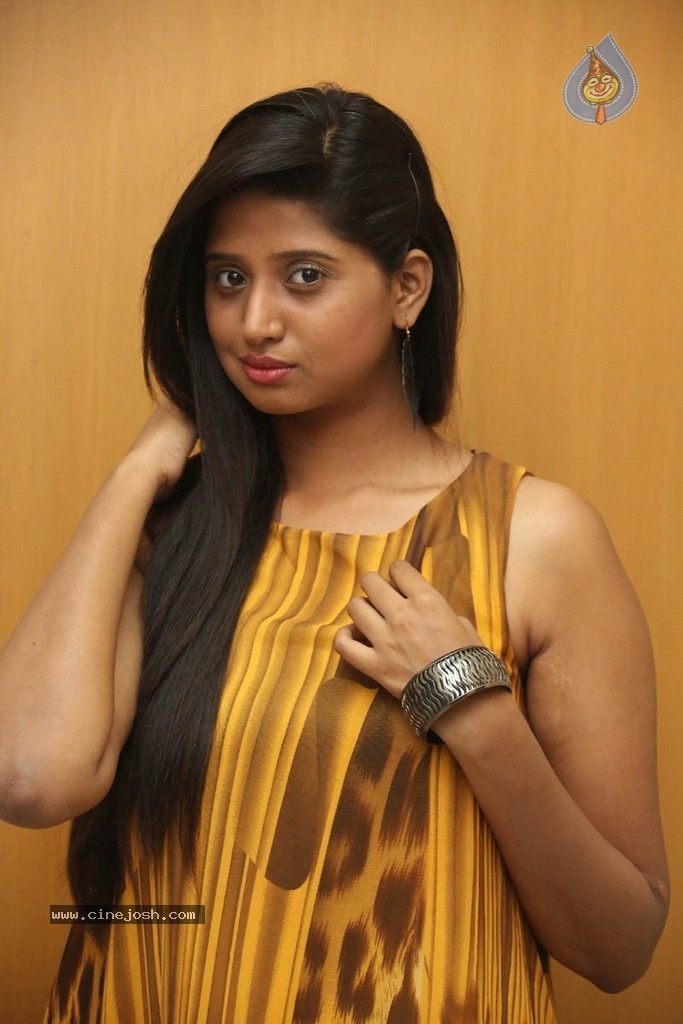 Shalini New Gallery  - 43 / 89 photos