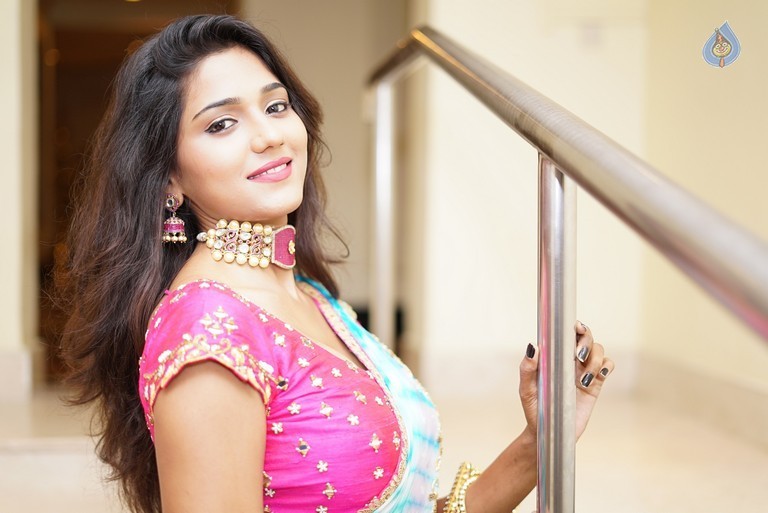 Shalu Photos - 8 / 41 photos