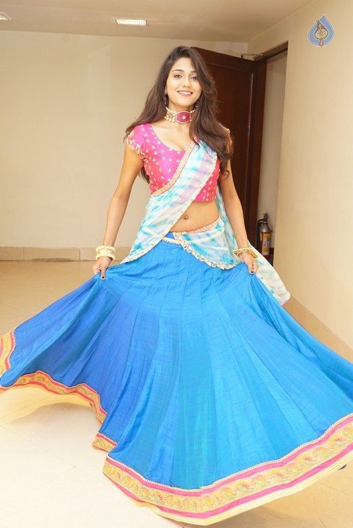 Shalu Photos - 14 / 41 photos