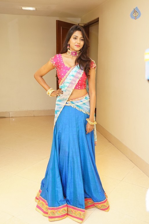 Shalu Photos - 16 / 41 photos