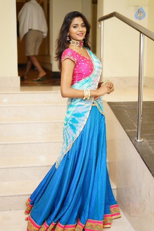 Shalu Photos - 23 / 41 photos