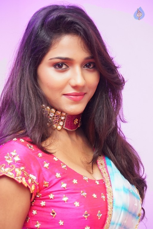 Shalu Photos - 29 / 41 photos