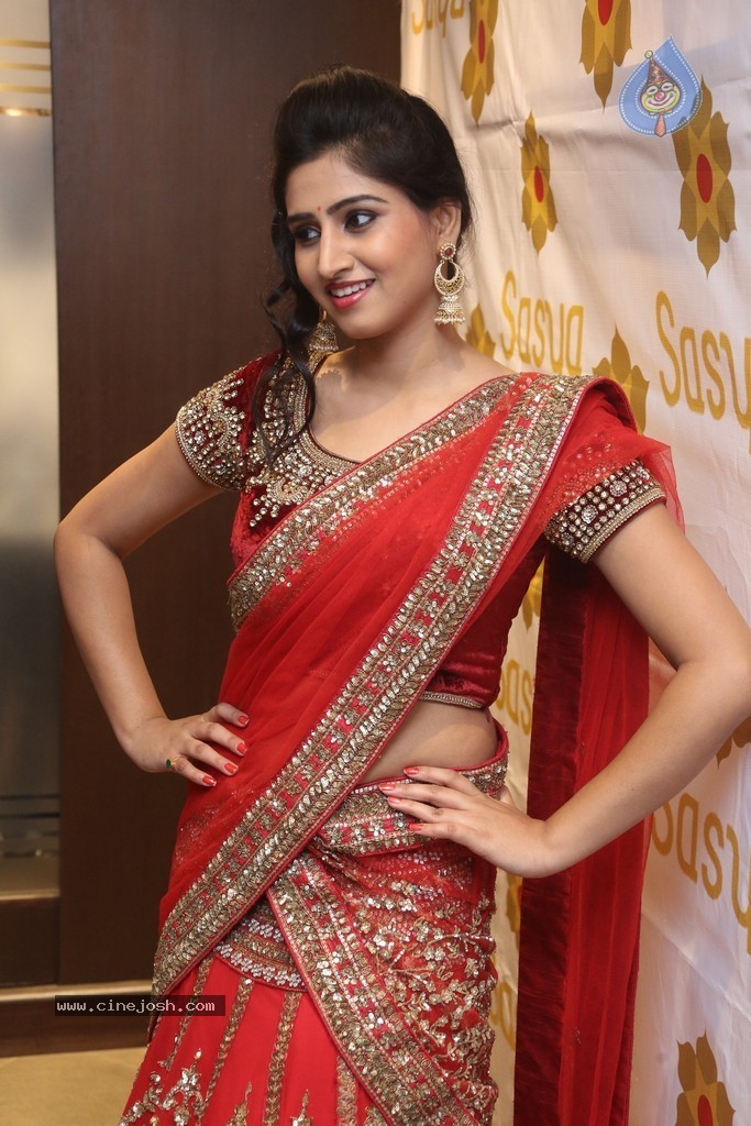 Shamili Gallery - 14 / 131 photos