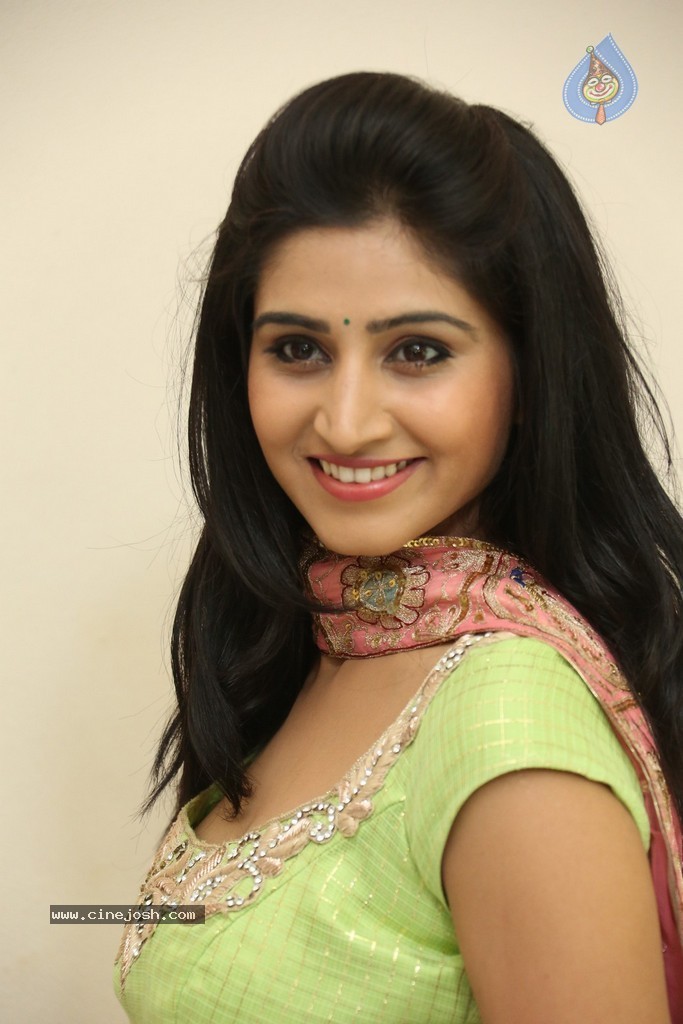 Shamili Gallery - 63 / 68 photos