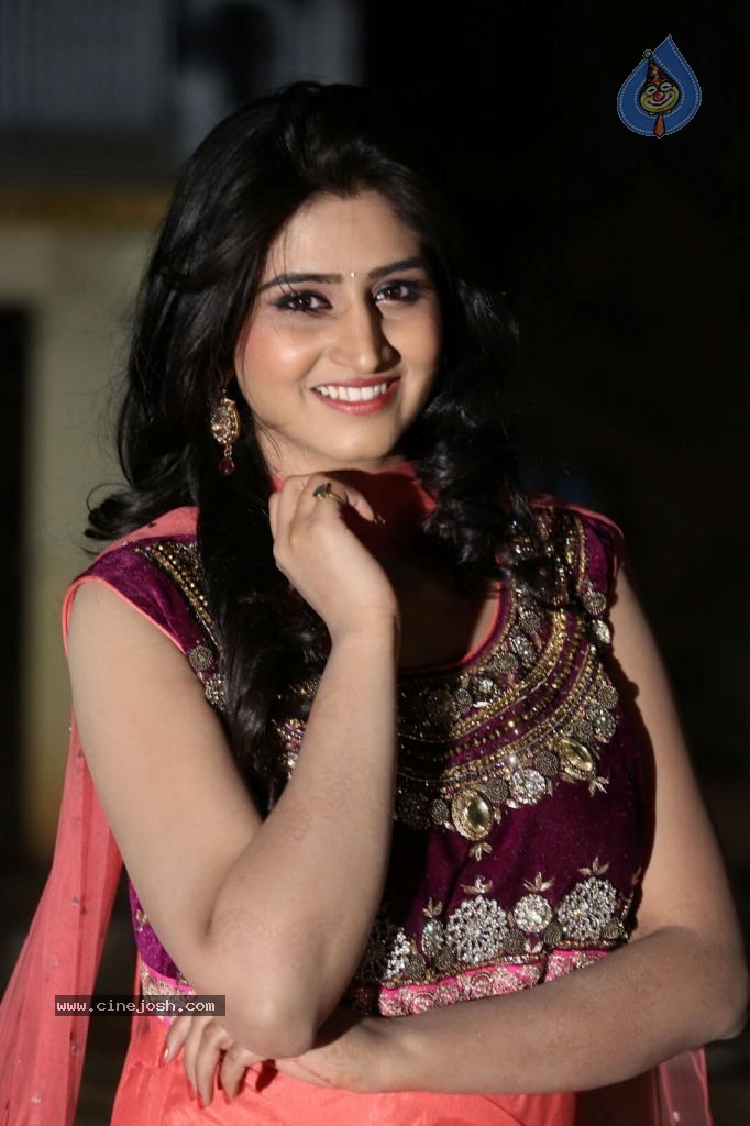 Shamili Gallery - 10 / 63 photos