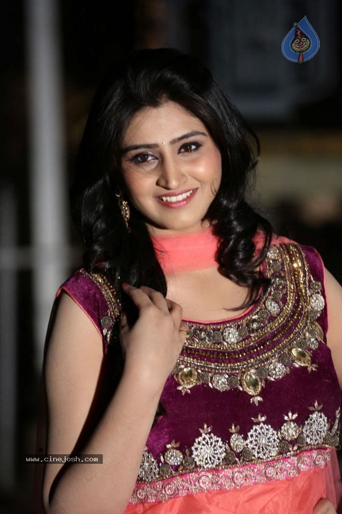 Shamili Gallery - 18 / 63 photos