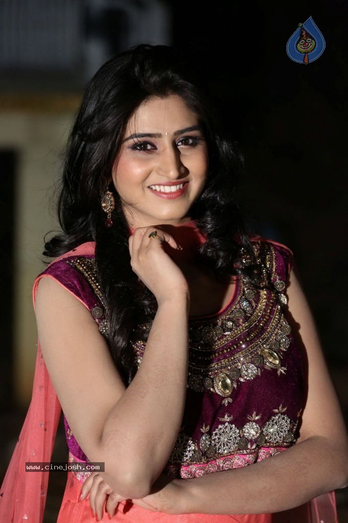 Shamili Gallery - 37 / 63 photos