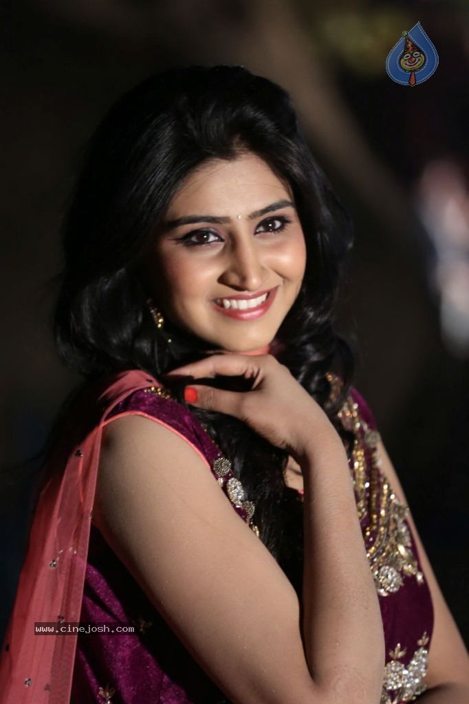 Shamili Gallery - 44 / 63 photos