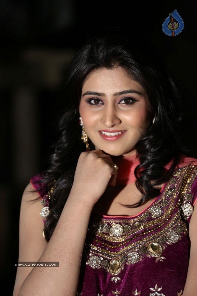 Shamili Gallery - 54 / 63 photos