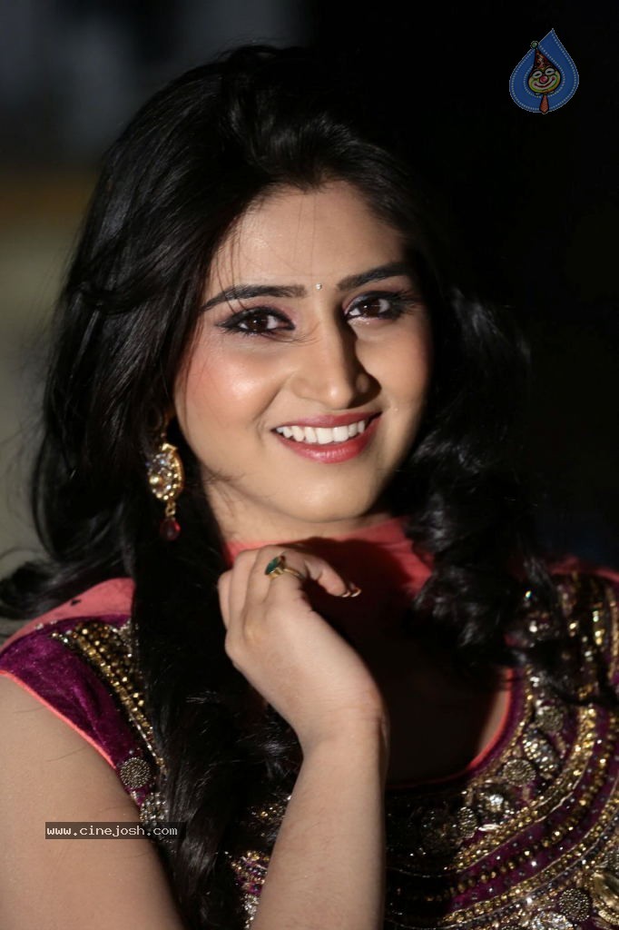 Shamili Gallery - 57 / 63 photos